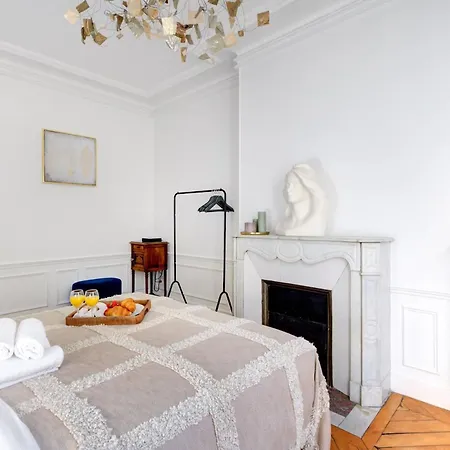 Bnbnova- 2br - Le Louvre & Saint Germain باريس